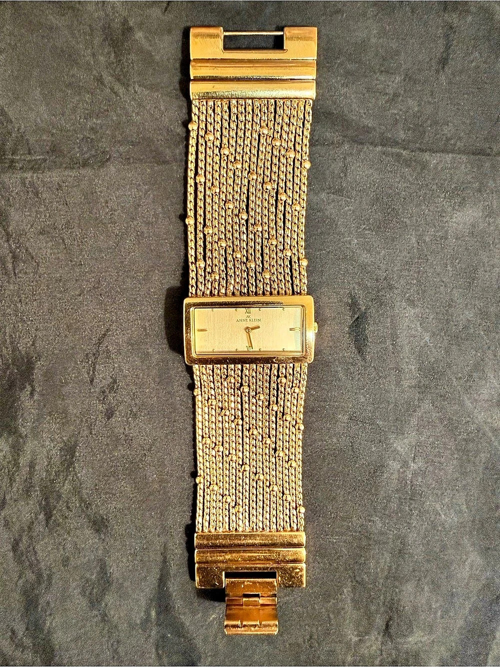 Vintage Rare Anne Klein Gold Toned Bracelet Statment Watch 💛💛💛 NEW BATTERY